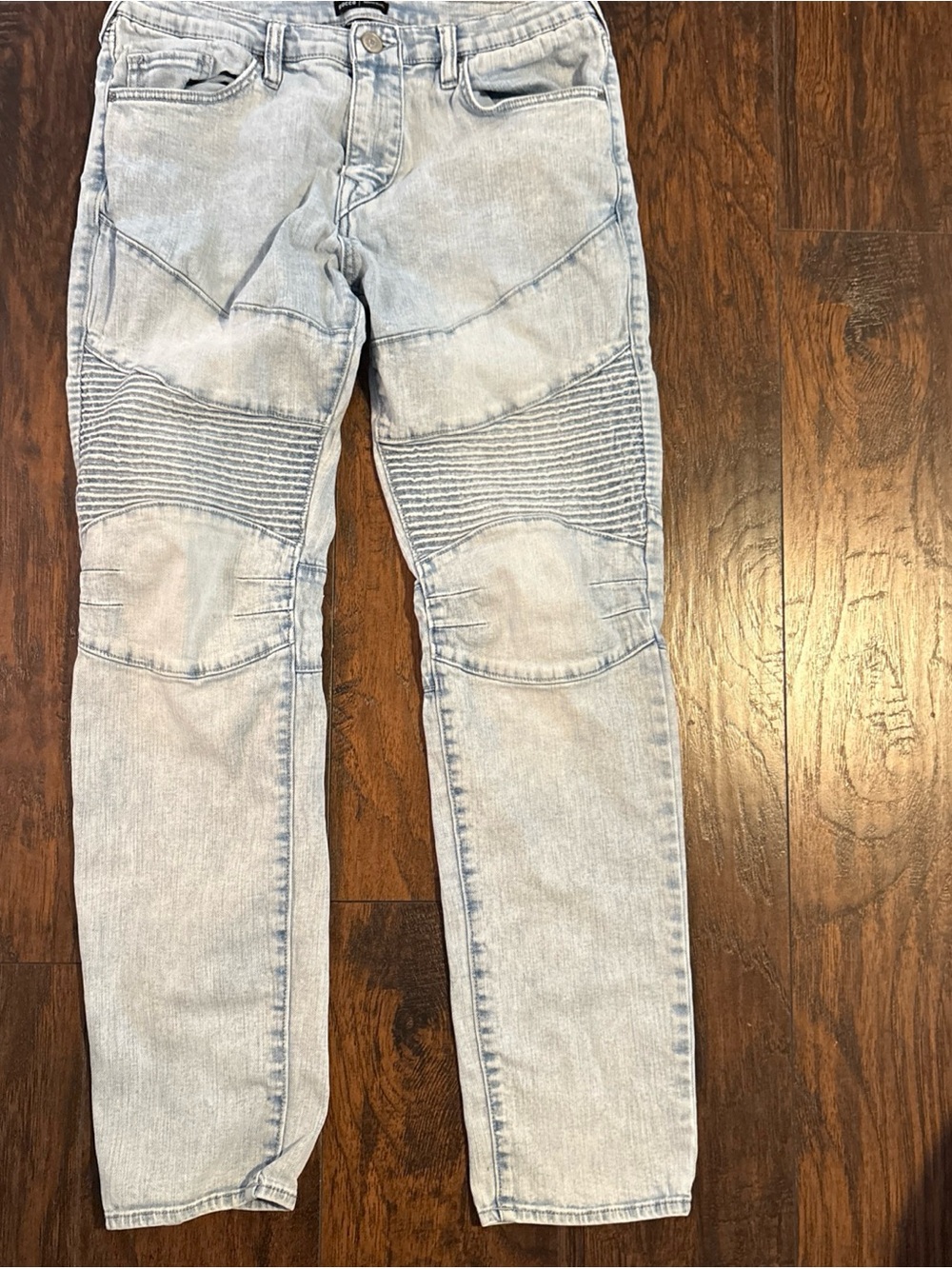 True religion Rocco relaxed straight  33 Light Wash Men’s Moto Jeans - Slim Fit